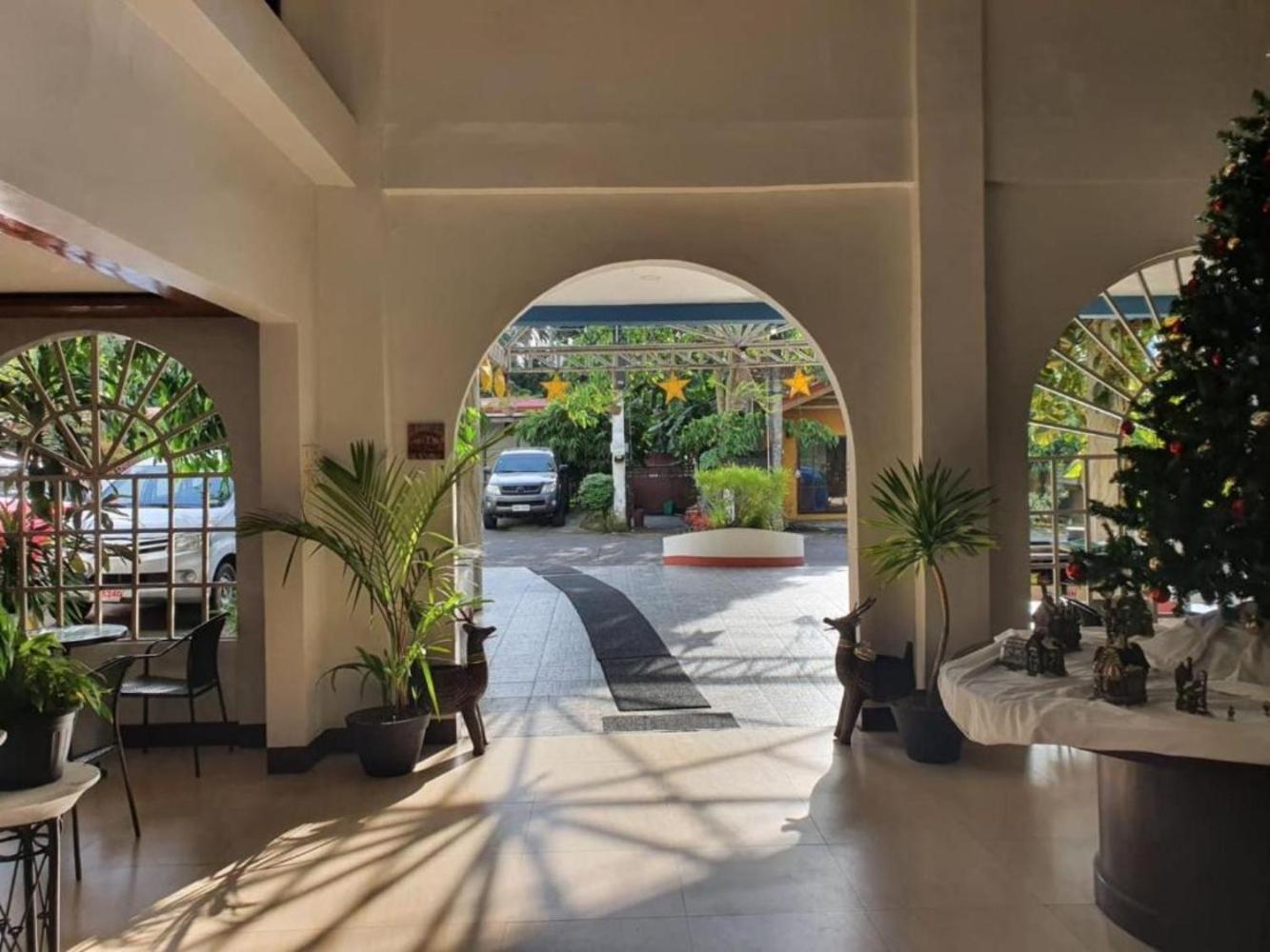 Fernando'S Hotel Sorsogon Kültér fotó