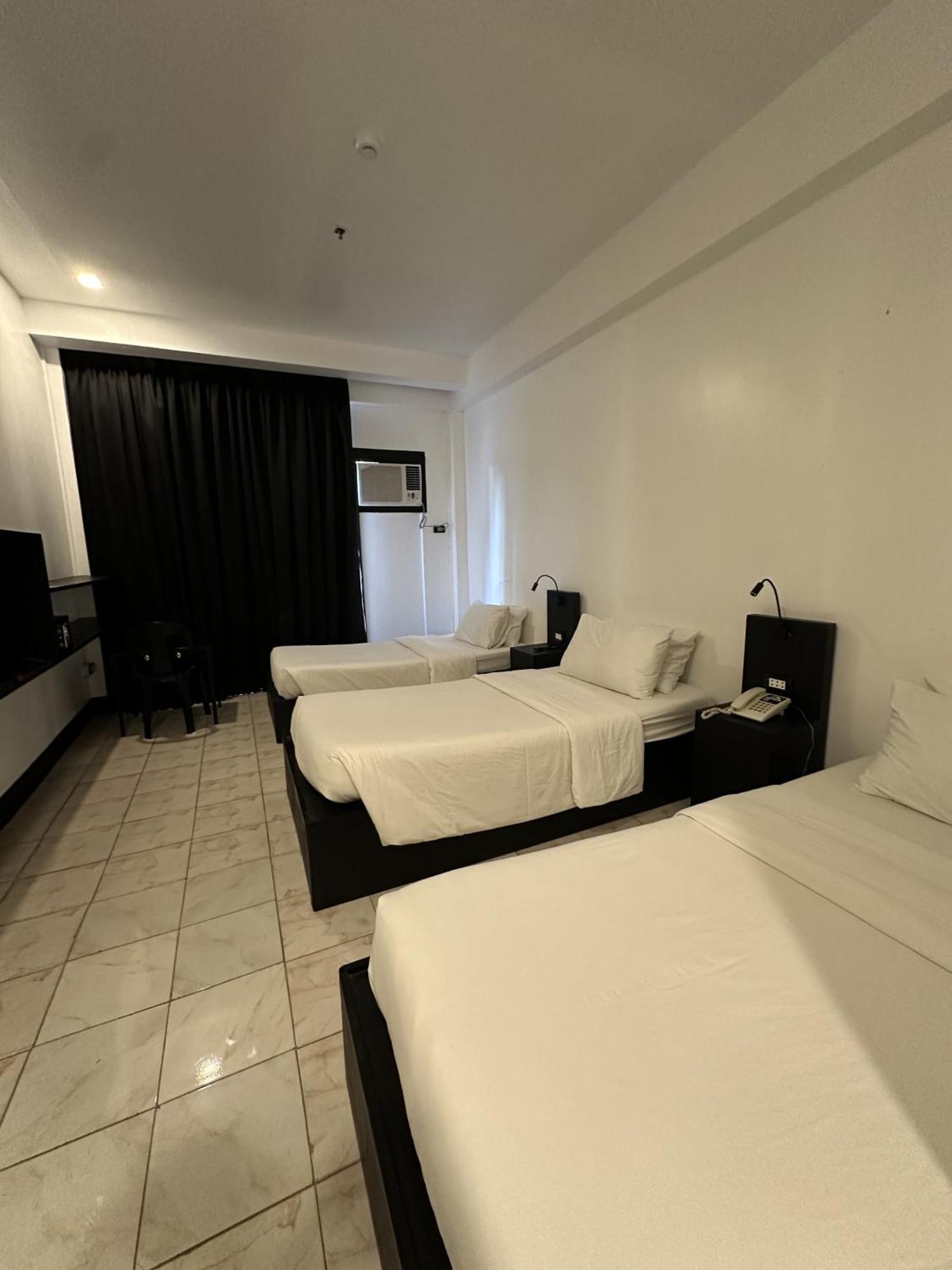 Fernando'S Hotel Sorsogon Kültér fotó