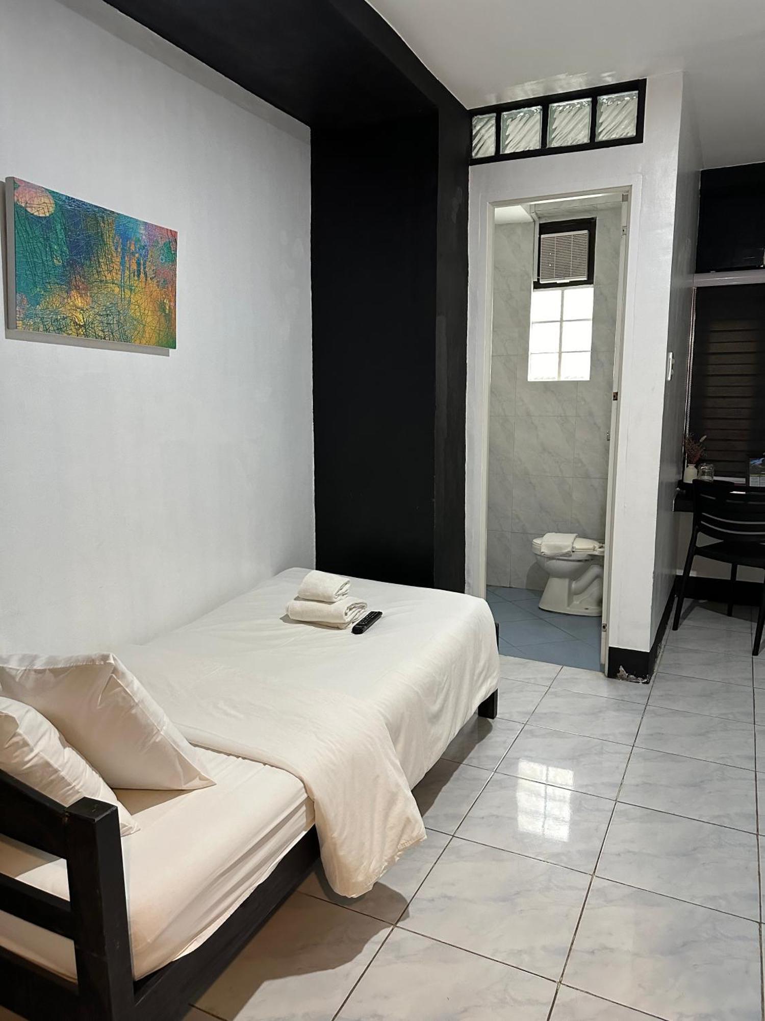 Fernando'S Hotel Sorsogon Kültér fotó
