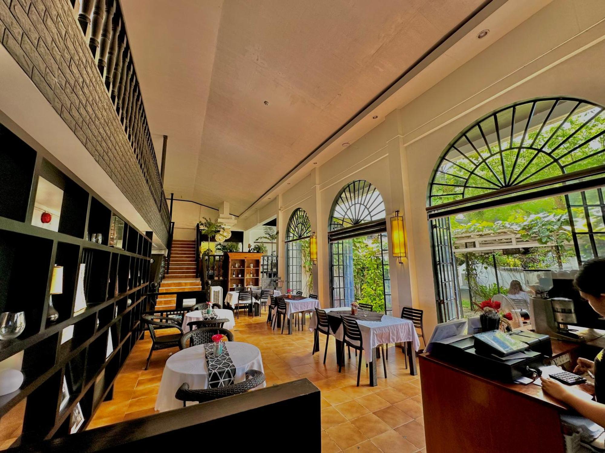 Fernando'S Hotel Sorsogon Kültér fotó